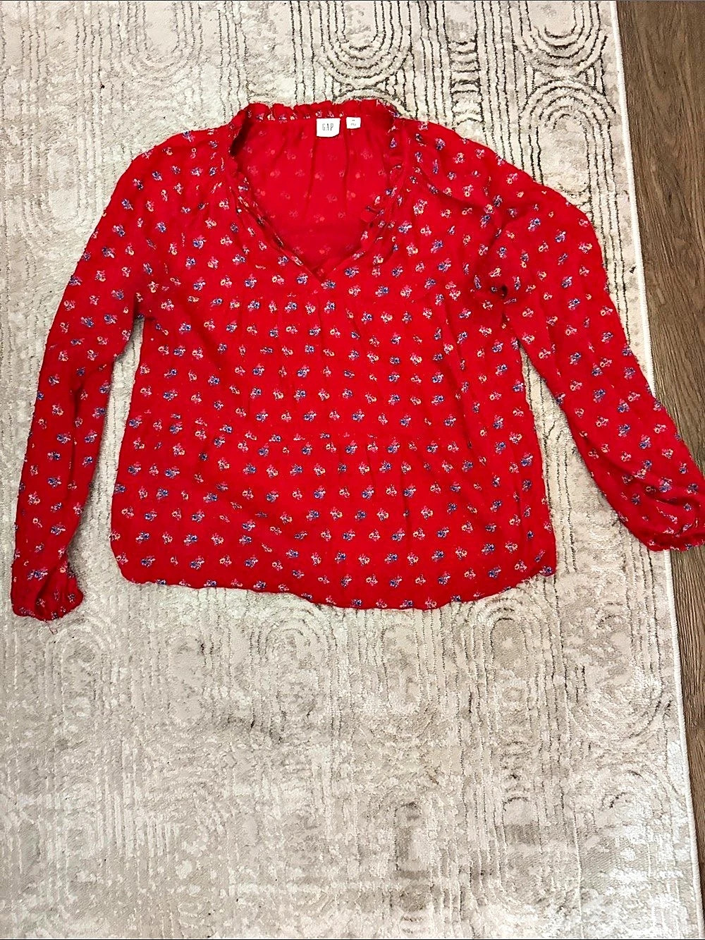 Gap Floral Long Sleeve Blouse in Red Size XS